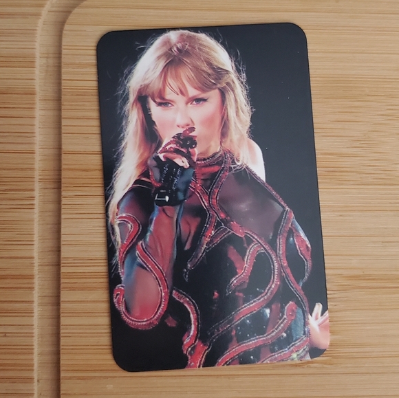Taylor Swift Photo Card Set (8) - Picture 5 of 9